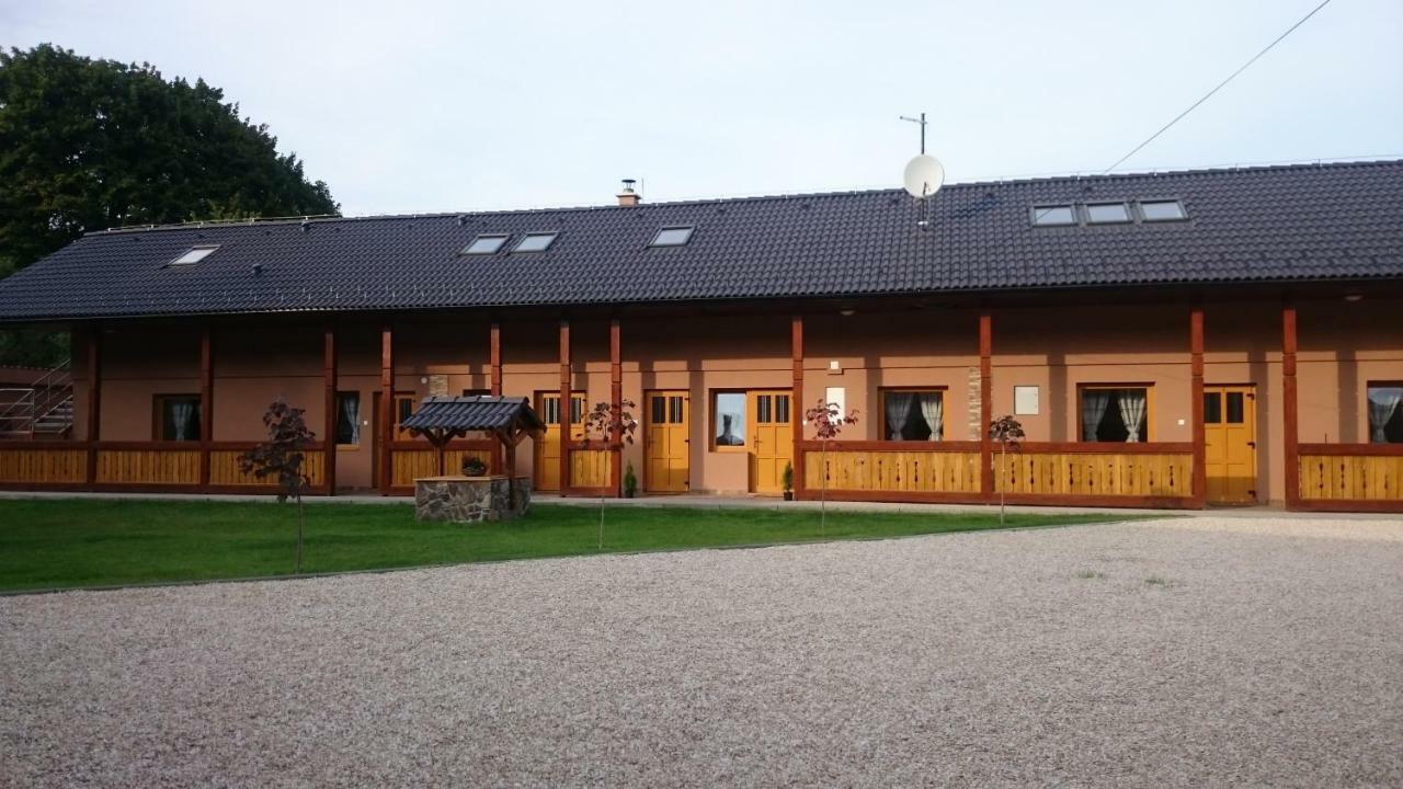 Penzión VIAN Krasnohorska Dlha Luka Exterior foto